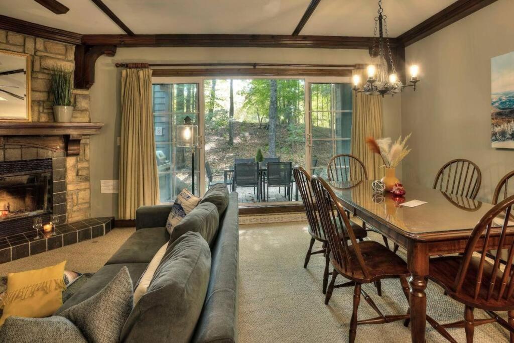 Les Manoirs Wpool & Hot Tub Near Village 110-7 Мон-Трамблан Экстерьер фото