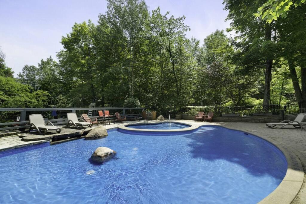 Les Manoirs Wpool & Hot Tub Near Village 110-7 Мон-Трамблан Экстерьер фото
